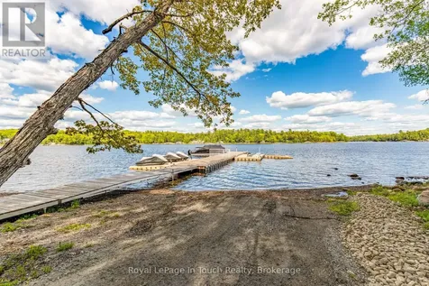 14 Carling Cove Drive Carling ON P0G 1G0