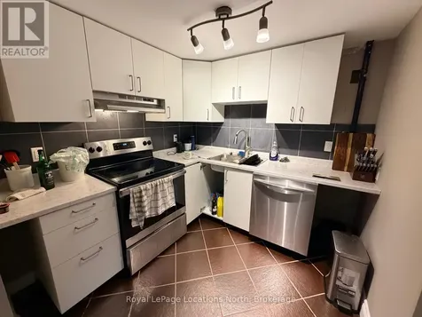 1 Masters Lane Wasaga Beach ON L9Z 1S9