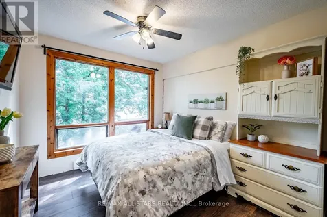 5720 Lakeshore Road Whitchurch-stouffville ON L4A 2Z4