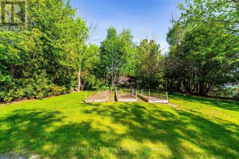 5720 Lakeshore Road Whitchurch-stouffville ON L4A 2Z4