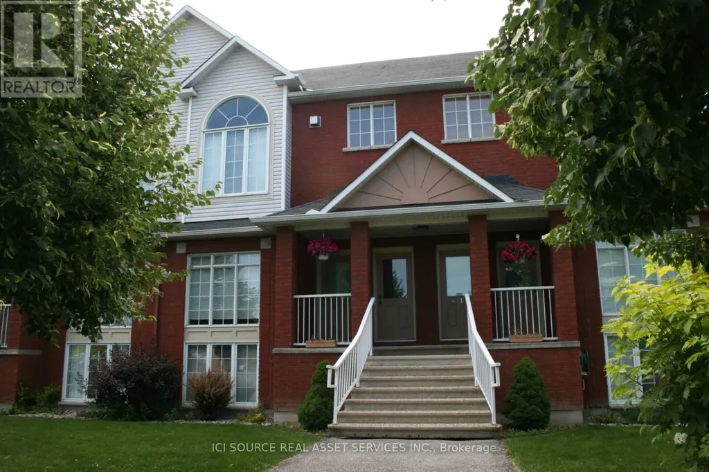 4516 Harper Avenue Ottawa ON K1J 1E1
