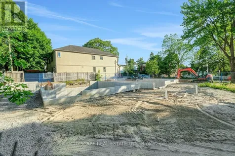 551 Edison Avenue Ottawa ON K2A 1V5
