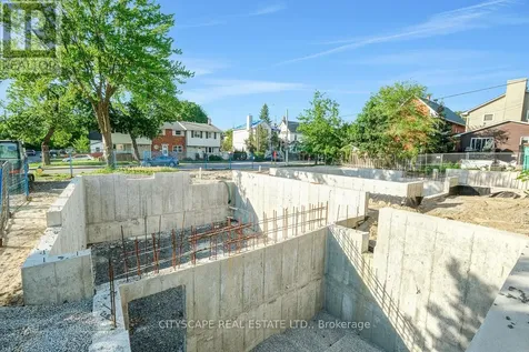 551 Edison Avenue Ottawa ON K2A 1V5