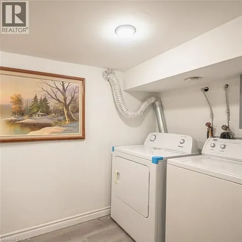 11 Aikman Avenue Hamilton ON L8M 1P6