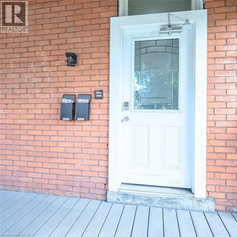 11 Aikman Avenue Hamilton ON L8M 1P6