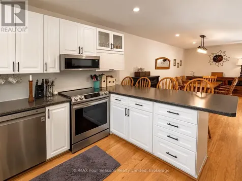 158 Escarpment Crescent Collingwood ON L9Y 5B4