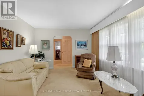 1533 Mimosa Avenue Ottawa ON K1G 0W2