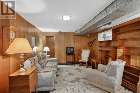 1533 Mimosa Avenue Ottawa ON K1G 0W2