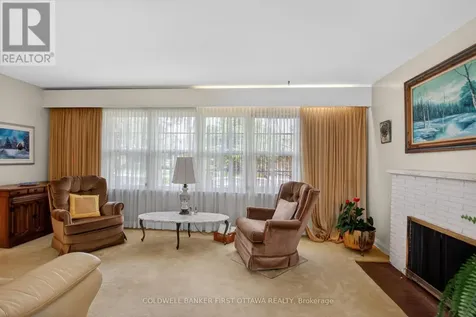 1533 Mimosa Avenue Ottawa ON K1G 0W2