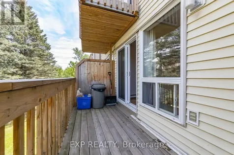 324 Briston Private Ottawa ON K1G 5R2