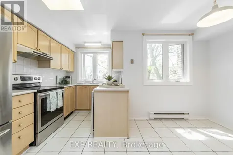 324 Briston Private Ottawa ON K1G 5R2