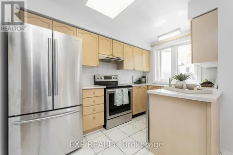 324 Briston Private Ottawa ON K1G 5R2