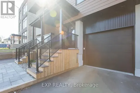 546 Guy Street Ottawa ON K1K 1B9
