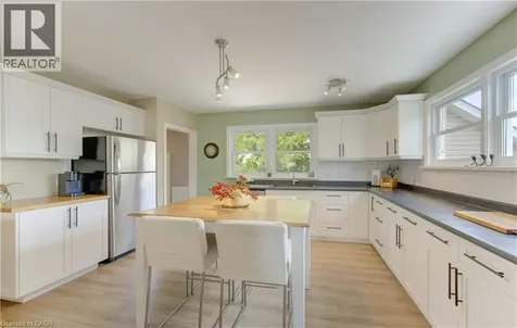 112 Chelsea Road Kitchener ON N2B 1H9