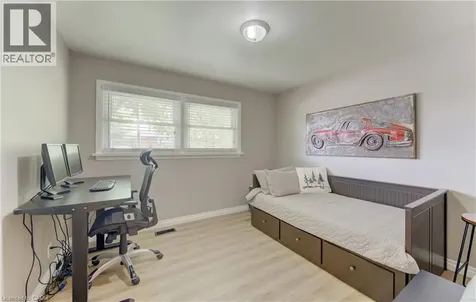 112 Chelsea Road Kitchener ON N2B 1H9