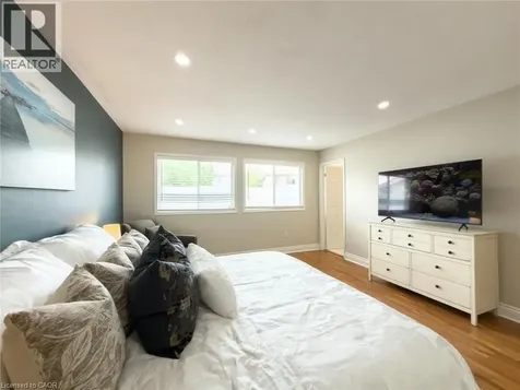 93 Townley Crescent Brampton ON L6Z 4T1