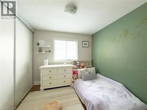 93 Townley Crescent Brampton ON L6Z 4T1