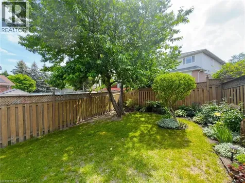 93 Townley Crescent Brampton ON L6Z 4T1