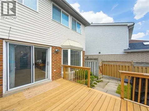 93 Townley Crescent Brampton ON L6Z 4T1