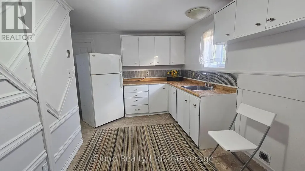 241 John Street Orillia ON L3V 3H8
