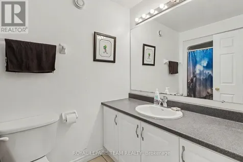 4038 Calbrent Way Ottawa ON K0A 2W0