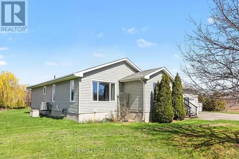 4038 Calbrent Way Ottawa ON K0A 2W0