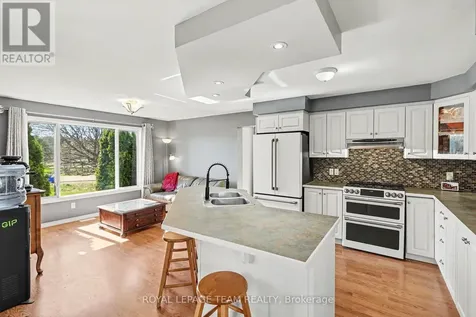 4038 Calbrent Way Ottawa ON K0A 2W0