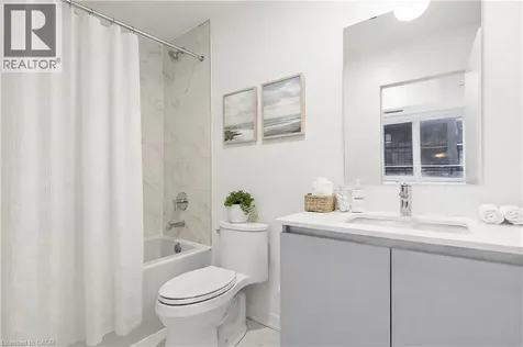 405 Dundas Street West Oakville ON L6M 4P9