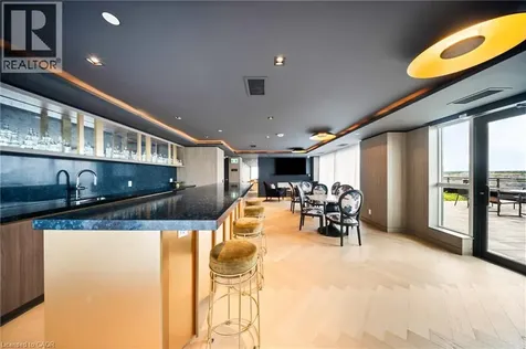 405 Dundas Street West Oakville ON L6M 4P9