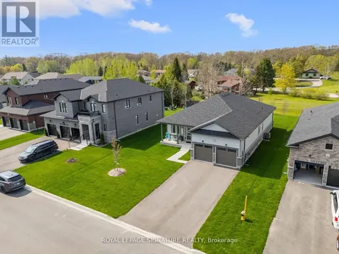8 Misty Ridge Road Wasaga Beach ON L9Z 0R8