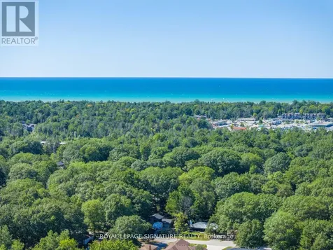 8 Misty Ridge Road Wasaga Beach ON L9Z 0R8