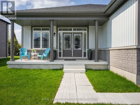 8 Misty Ridge Road Wasaga Beach ON L9Z 0R8