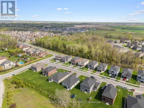 8 Misty Ridge Road Wasaga Beach ON L9Z 0R8