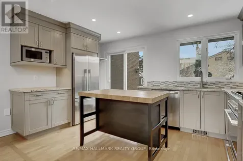 261 Bruyere Street Ottawa ON K1N 5E5