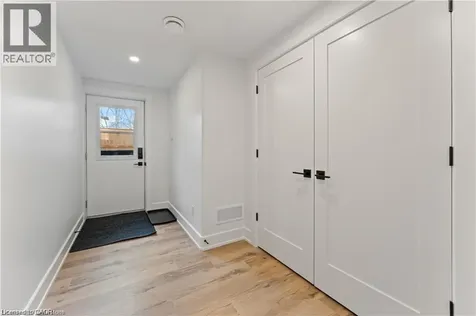 14 Gore Estate Court Ayr ON N0B 1E0
