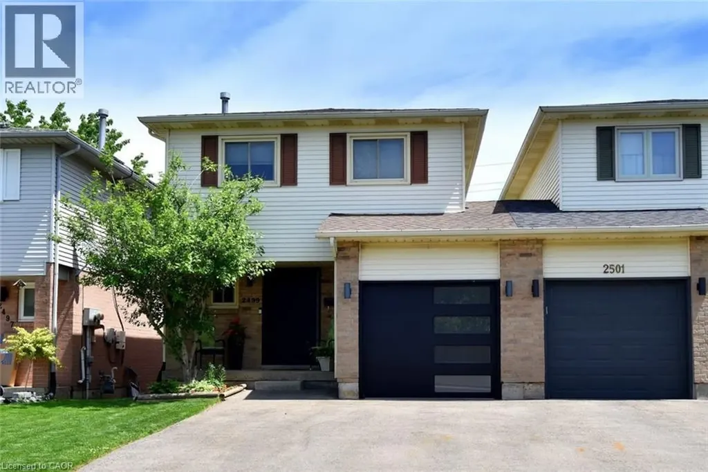 2499 Whittaker Drive Burlington ON L7P 4P9