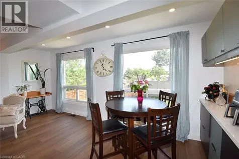 2499 Whittaker Drive Burlington ON L7P 4P9