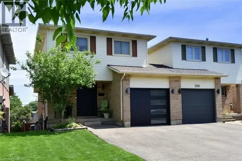 2499 Whittaker Drive Burlington ON L7P 4P9