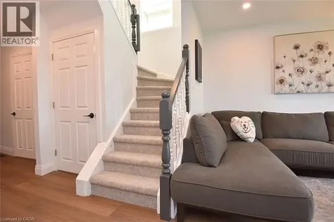 2499 Whittaker Drive Burlington ON L7P 4P9
