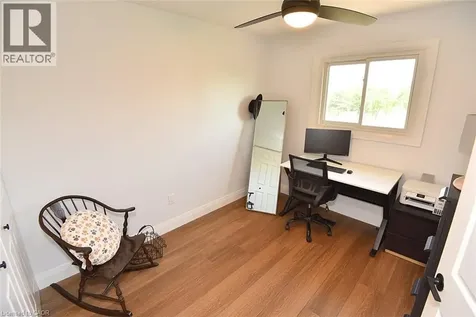 2499 Whittaker Drive Burlington ON L7P 4P9
