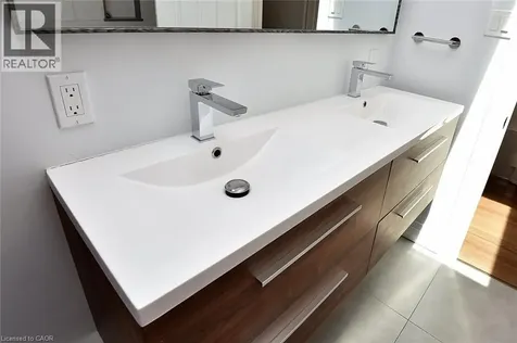 2499 Whittaker Drive Burlington ON L7P 4P9
