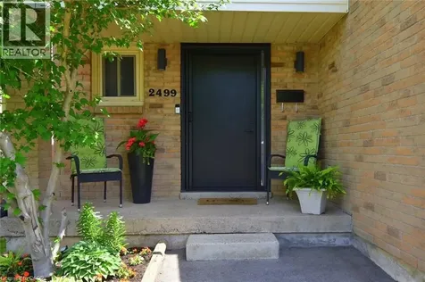 2499 Whittaker Drive Burlington ON L7P 4P9