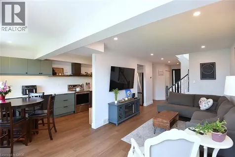 2499 Whittaker Drive Burlington ON L7P 4P9