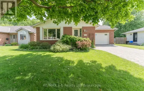 18 Denrich Avenue Tillsonburg ON N4G 4W2