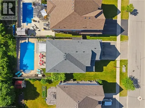 359 Pine Valley Drive Kitchener ON N2P 2V4