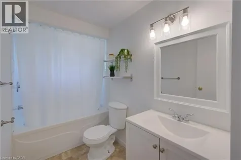7 Harvest Court Kitchener ON N2P 1T3