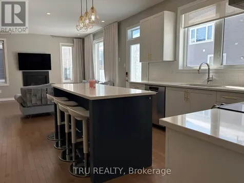 34 Coppermine Street Ottawa ON K2J 6P7