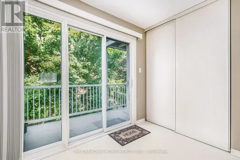 1672 Locksley Lane Ottawa ON K1J 1B6
