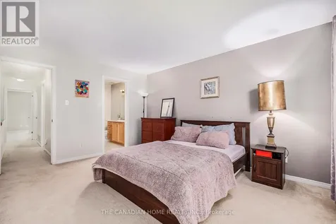 1672 Locksley Lane Ottawa ON K1J 1B6