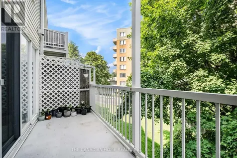 1672 Locksley Lane Ottawa ON K1J 1B6